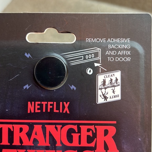 Netflix Stranger Things Dishwasher Sign with Magnet Clean vs Dirty dishes notice - Picture 3 of 6